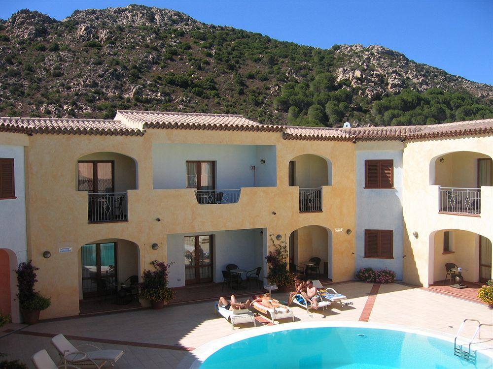 Hotel Monti Di Mola Porto Cervo Dış mekan fotoğraf