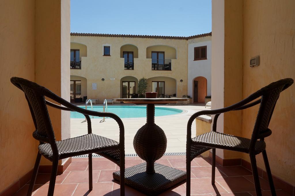 Hotel Monti Di Mola Porto Cervo Dış mekan fotoğraf