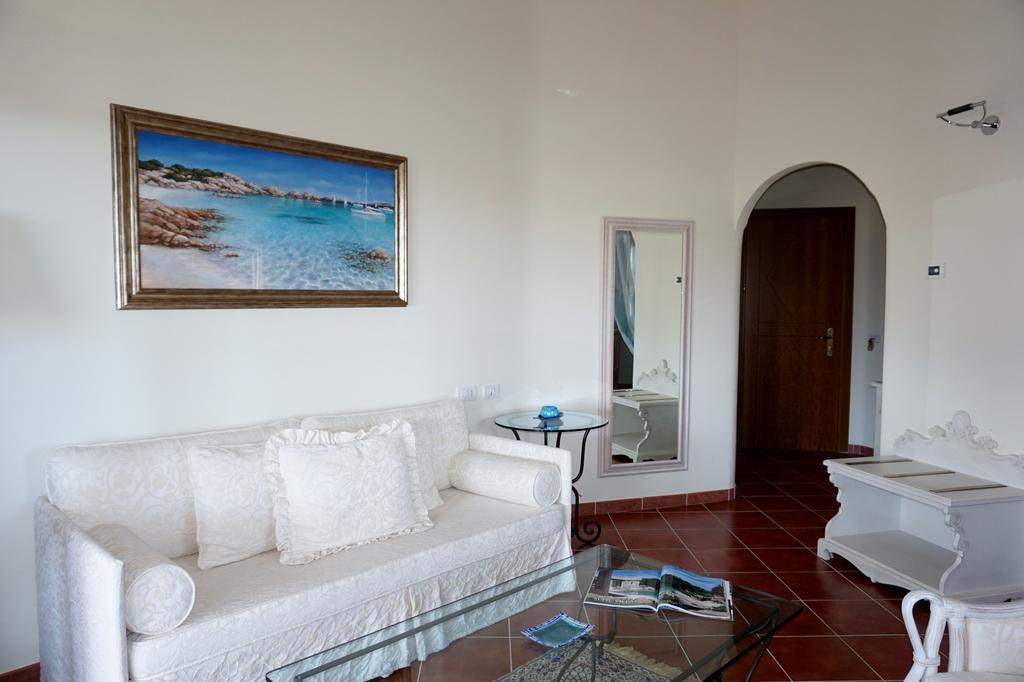 Hotel Monti Di Mola Porto Cervo Dış mekan fotoğraf