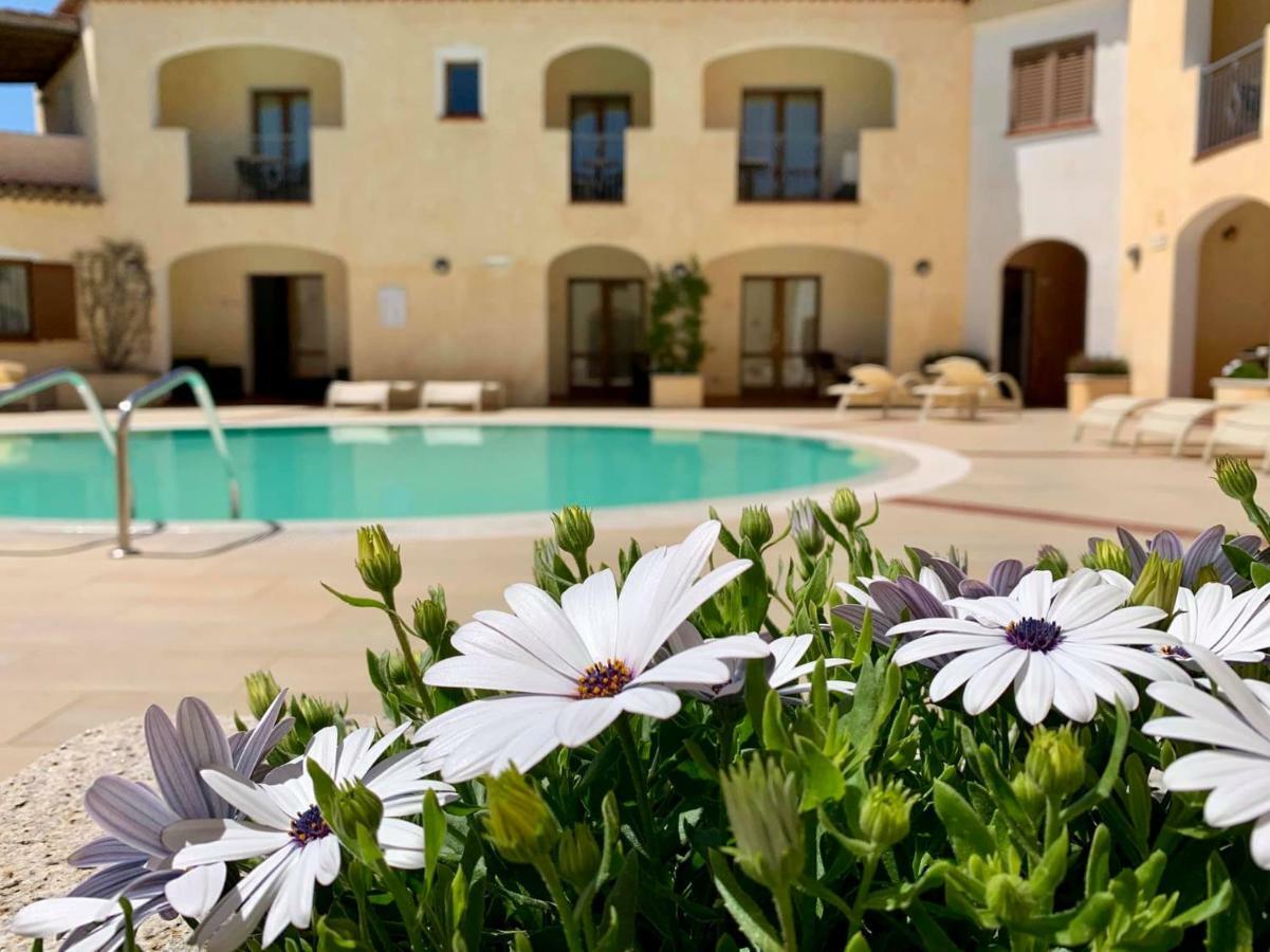Hotel Monti Di Mola Porto Cervo Dış mekan fotoğraf